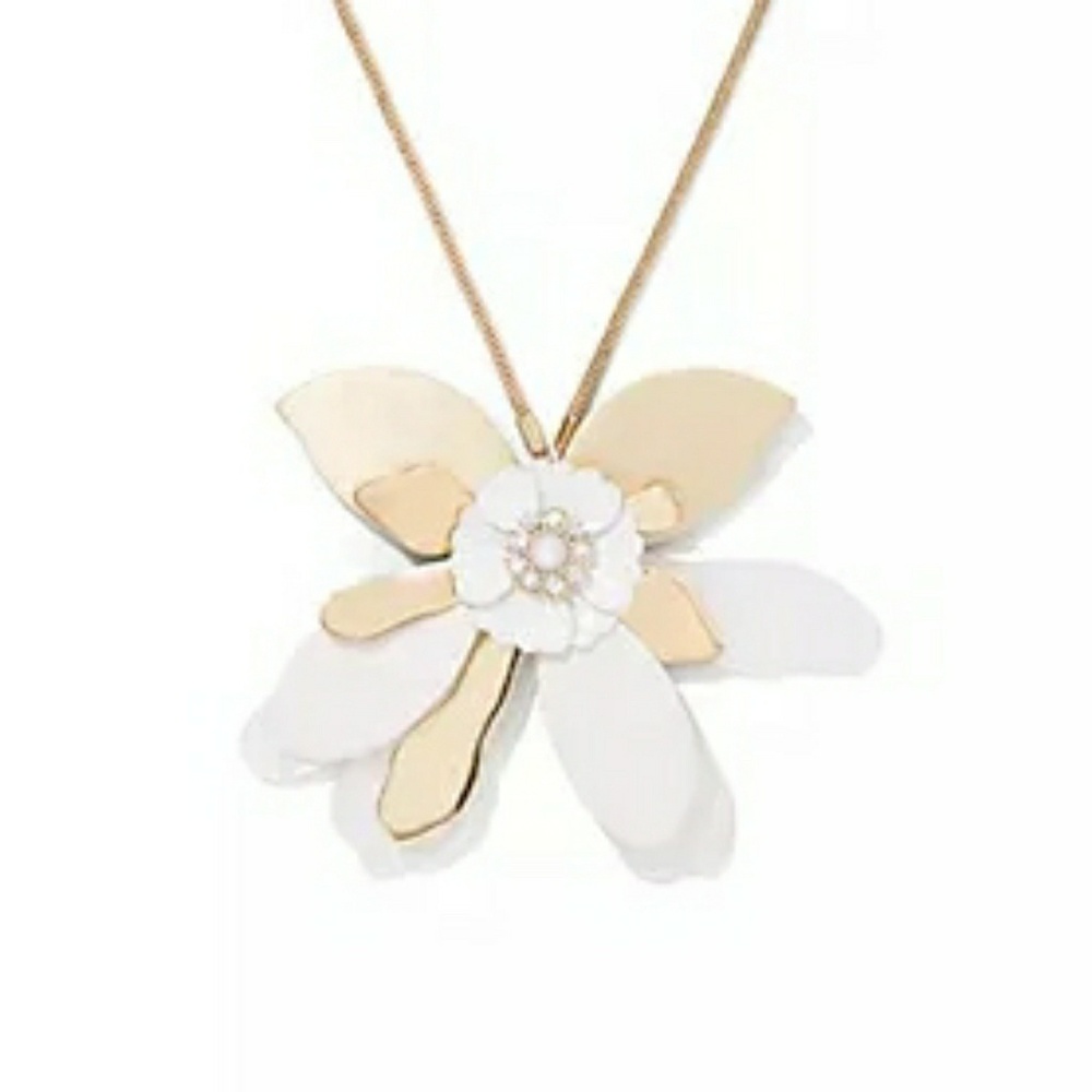 NY & Co Cream & Gold Flower Pendant Necklace